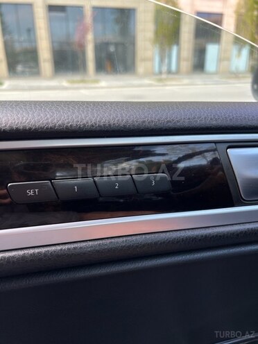 Volkswagen Touareg-7