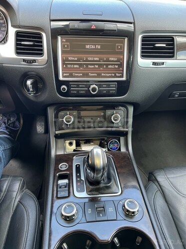 Volkswagen Touareg-6