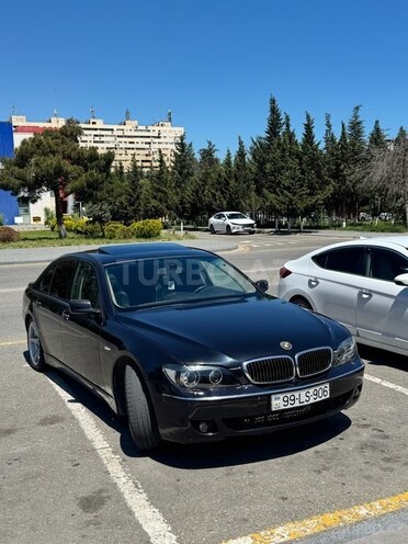 BMW 745-2