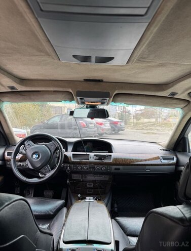 BMW 745-7