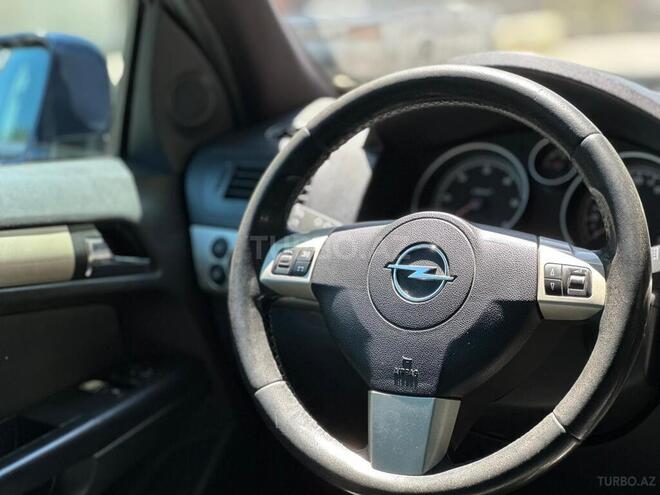 Opel Astra-11