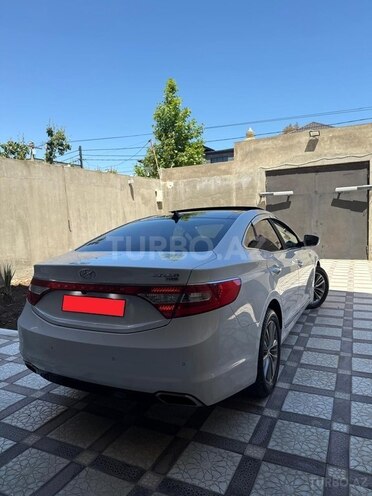 Hyundai Grandeur-8