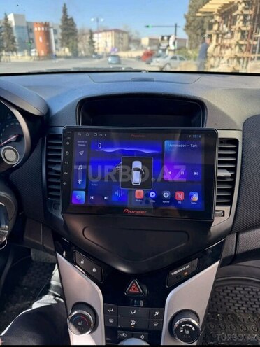 Chevrolet Cruze-10