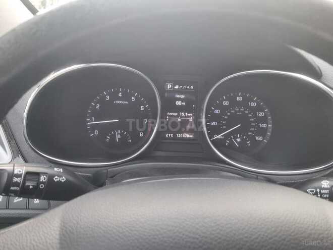 Hyundai Santa Fe-5