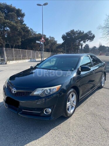 Toyota Camry-9