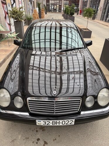 Mercedes E 280-2