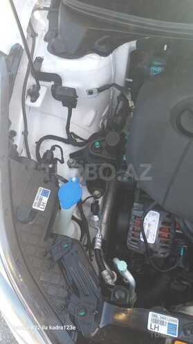 Hyundai Elantra-11