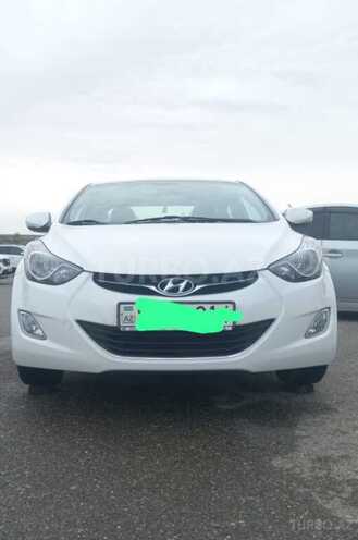 Hyundai Elantra-1