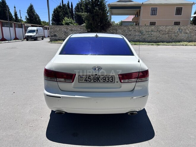 Hyundai Sonata-15