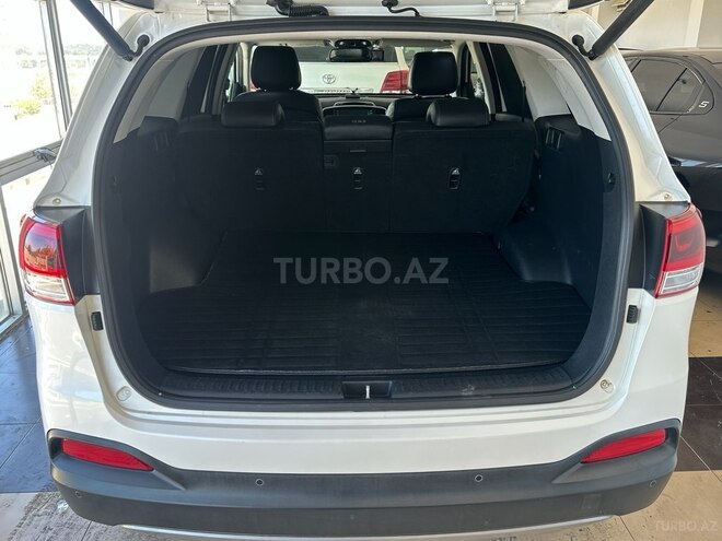 Kia Sorento-18