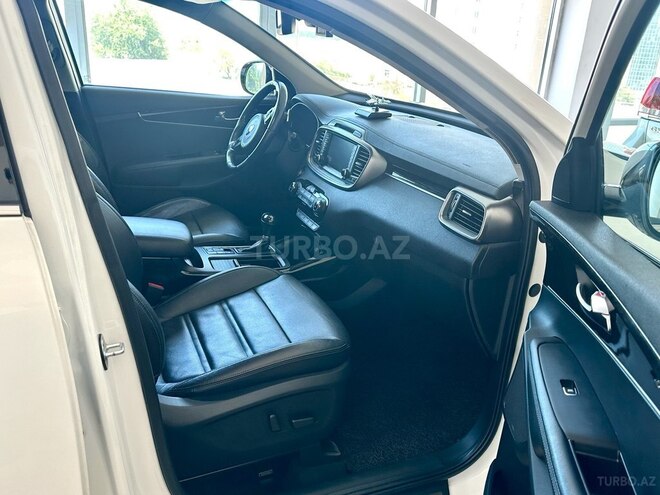 Kia Sorento-15
