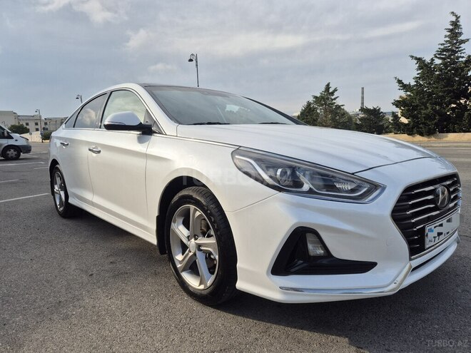 Hyundai Sonata-17
