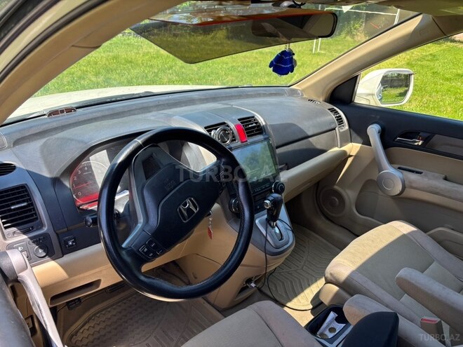 Honda CR-V-8