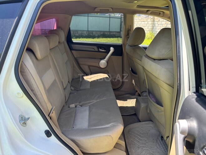 Honda CR-V-11