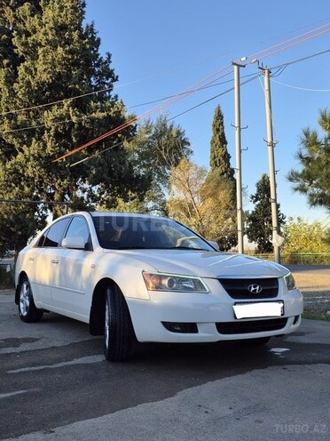 Hyundai Sonata-5