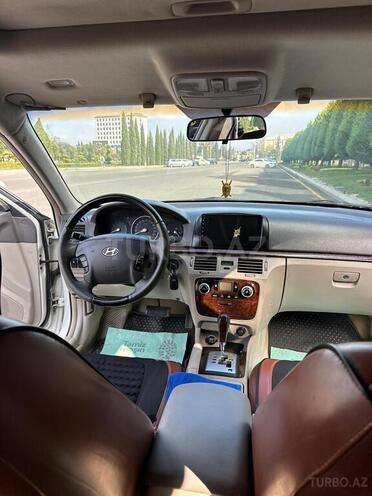 Hyundai Sonata-8