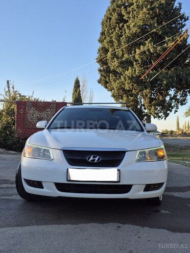 Hyundai Sonata-1