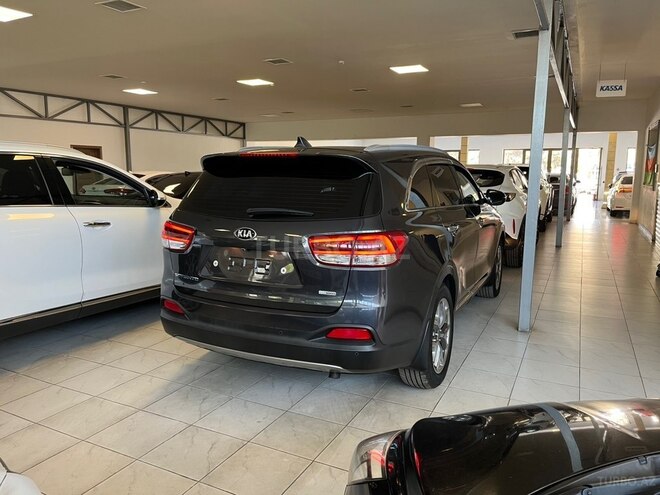 Kia Sorento-2