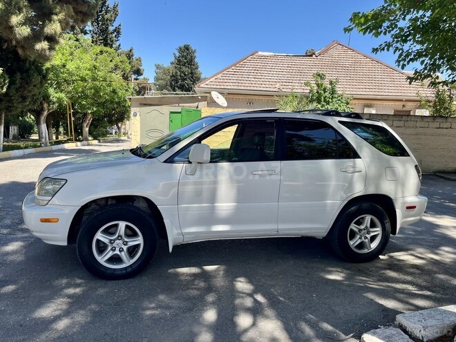Lexus RX 300-10