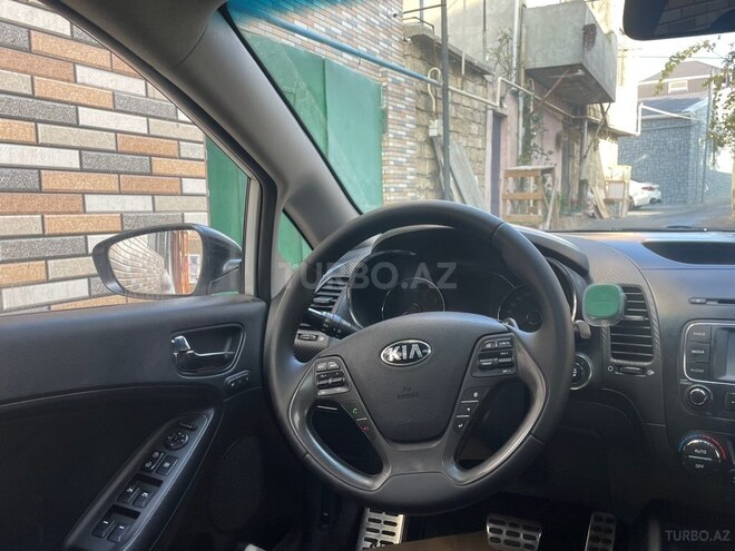 Kia Cerato-4