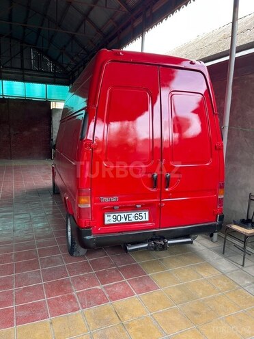 Ford Transit-7