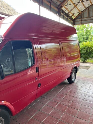 Ford Transit-3