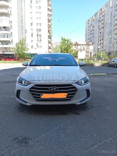 Hyundai Avante-1