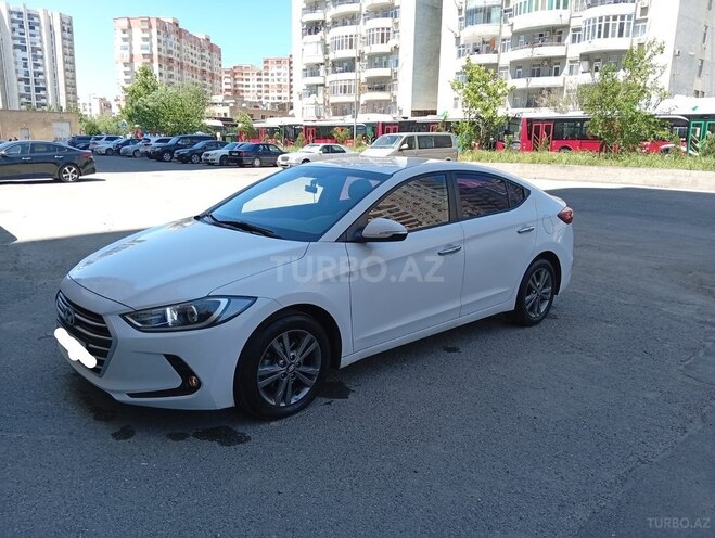 Hyundai Avante-2