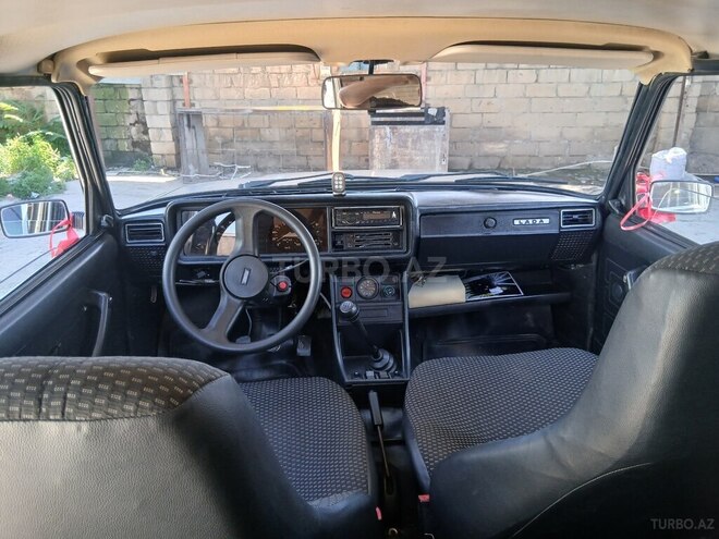 LADA (VAZ) 2107-8