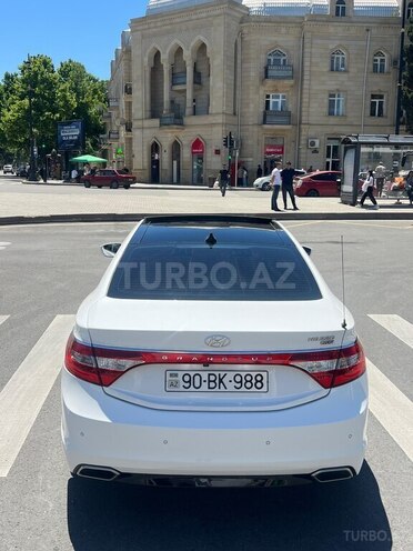 Hyundai Grandeur-3