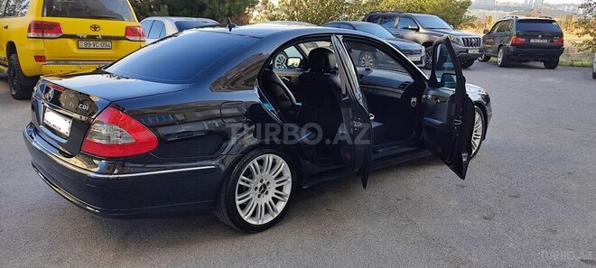 Mercedes E 220-7