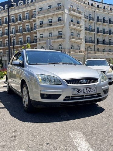 Ford Focus-6
