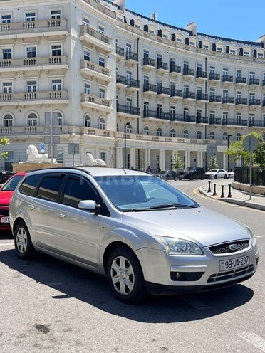 Ford Focus-2
