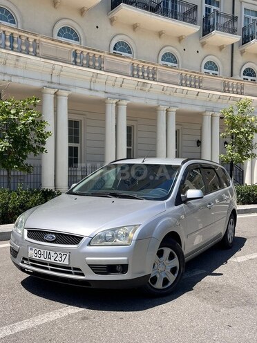 Ford Focus-1