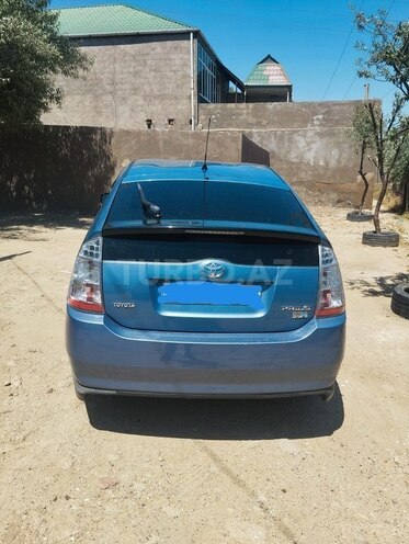 Toyota Prius-4