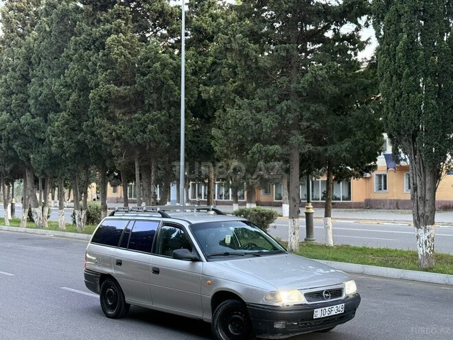 Opel Astra-3
