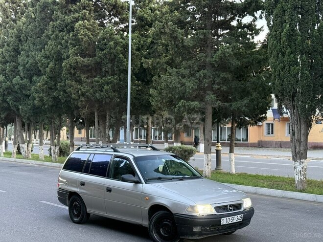 Opel Astra-9