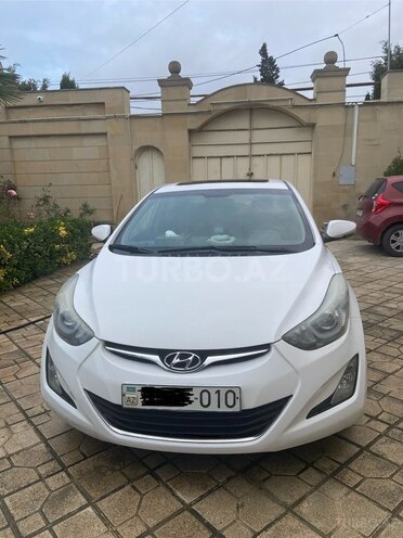 Hyundai Elantra-1