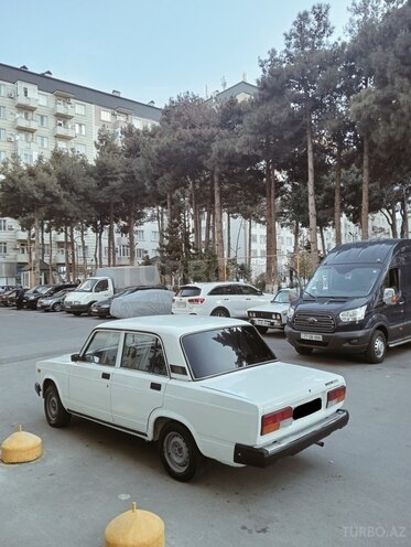 LADA (VAZ) 2107-13