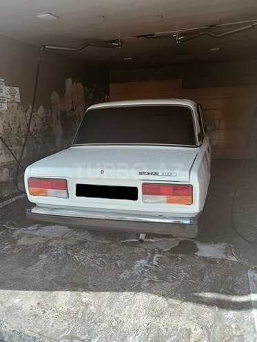 LADA (VAZ) 2107-17