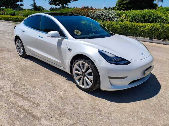 Tesla Model 3-8