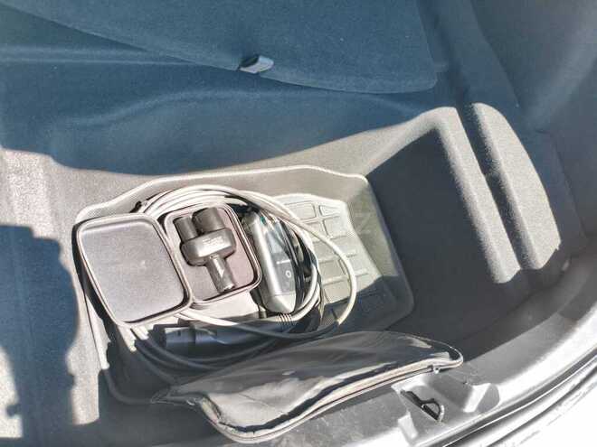 Tesla Model 3-16