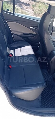 Chevrolet Onix-7