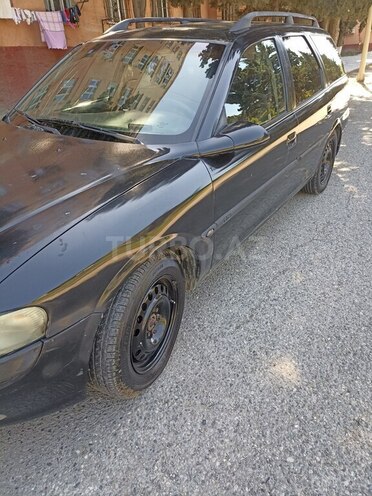 Opel Vectra-3