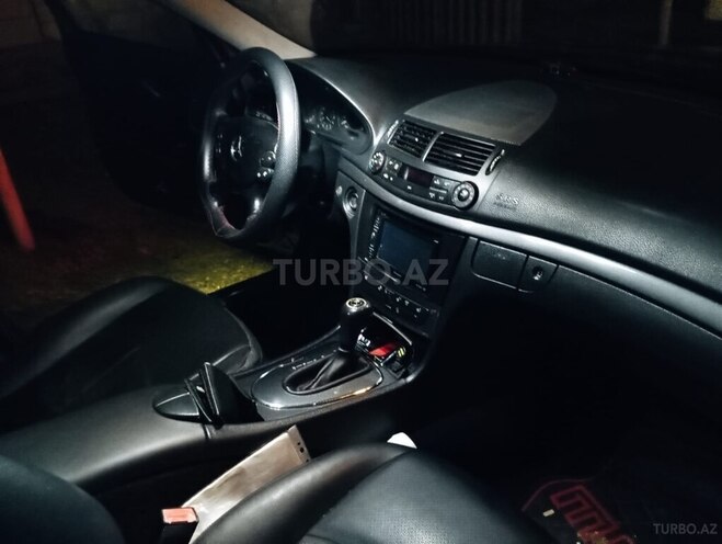 Mercedes E 220-3