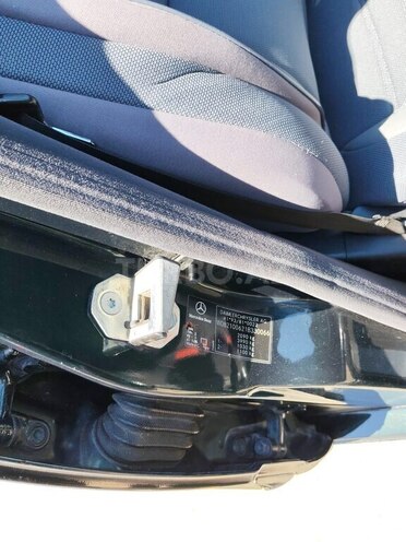 Mercedes E 240-9