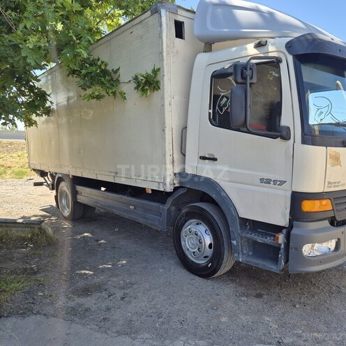 Mercedes 1217-11