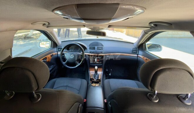 Mercedes E 220-5