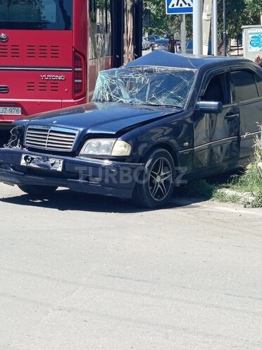 Mercedes C 180-2