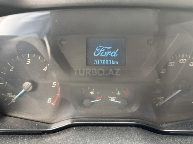 Ford Transit-6